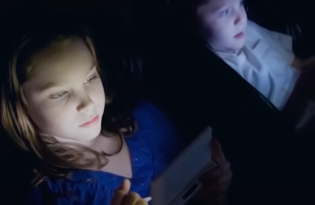 dangers of blue light on children